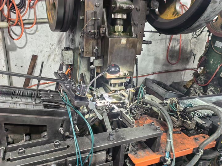 Press head and tooling with coolant lines