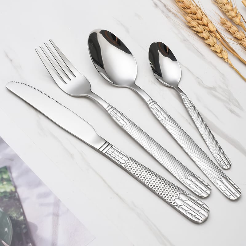 Stainless Steel Wheat Ear Pattern Embossed Flatware Set (Knife, Fork, Spoon, Teaspoon)